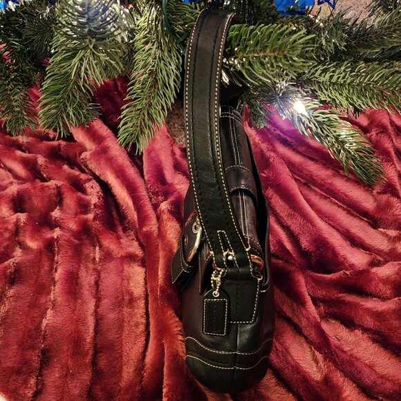 Vtg Coach F10910 MEDIUM Soho Hobo Y2K Black Leather Shoulder Bag Silver Buckle - Picture 4 of 15